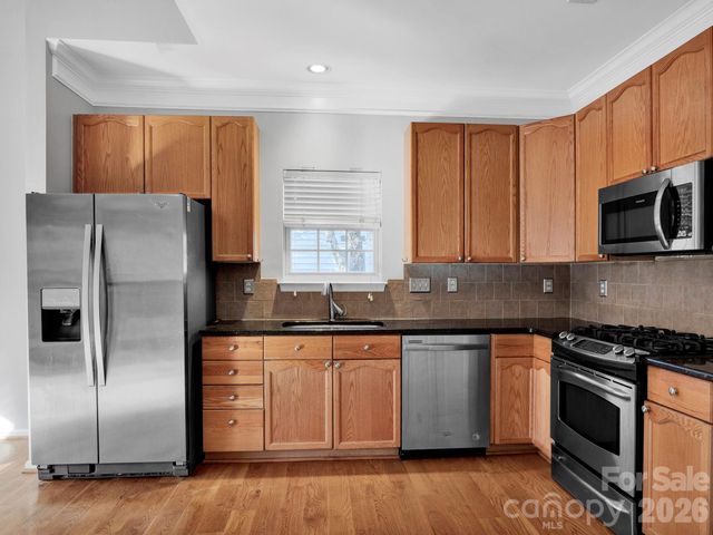 11627 Knightsdale Drive, Charlotte, NC 28277