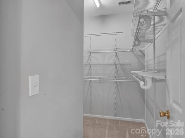 11627 Knightsdale Drive, Charlotte, NC 28277