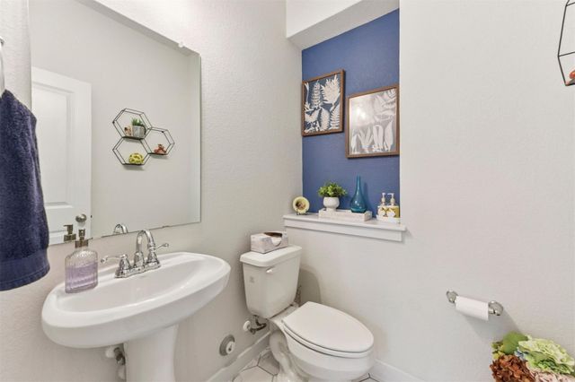 2500 Forest Creek DR 302, Round Rock, TX 78665
