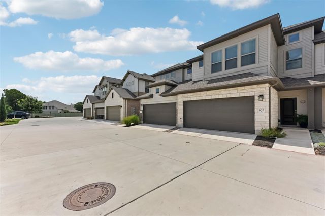2500 Forest Creek DR 302, Round Rock, TX 78665