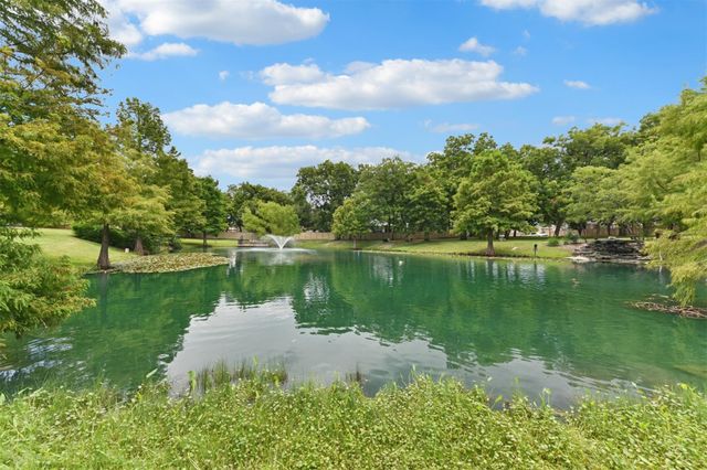2500 Forest Creek DR 302, Round Rock, TX 78665