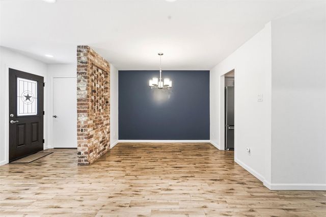 450 N Post Oak Lane, Houston, TX 77024