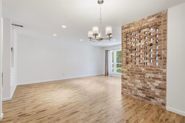 450 N Post Oak Lane, Houston, TX 77024