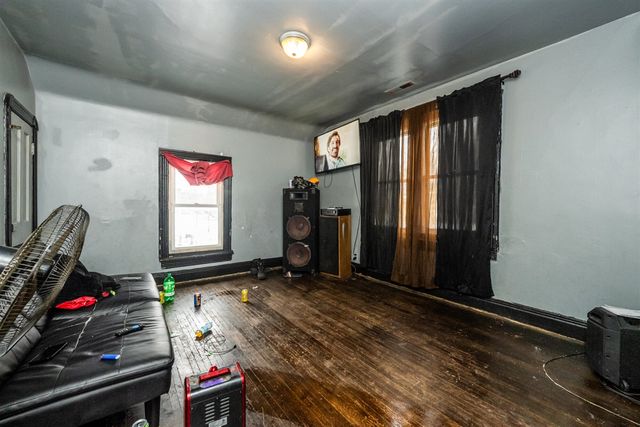 561 Heck Court, Benton Harbor, MI 49022