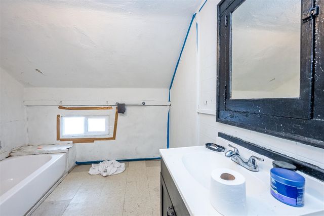 561 Heck Court, Benton Harbor, MI 49022