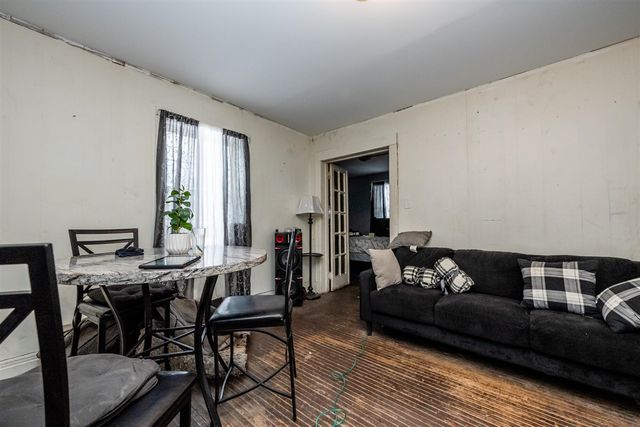 561 Heck Court, Benton Harbor, MI 49022