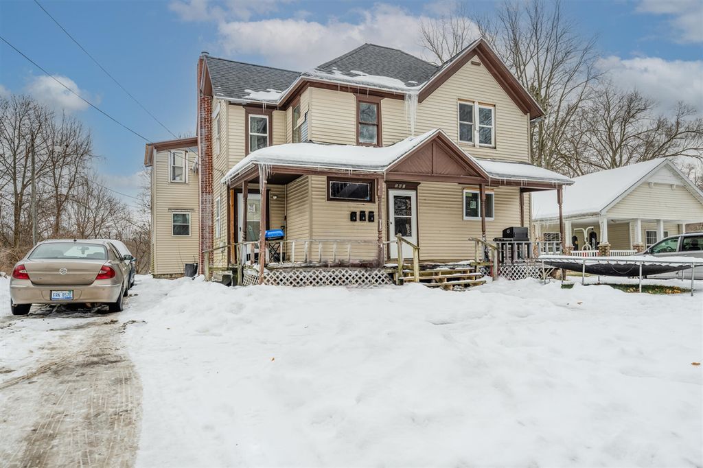 561 Heck Court, Benton Harbor, MI 49022