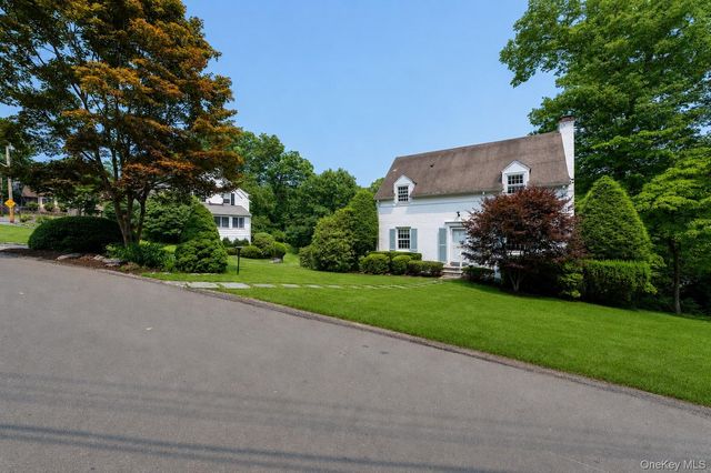 21 Braxmar Drive S, Harrison, NY 10528