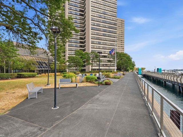 1001 Jefferson Avenue 1J, Detroit, MI 48226