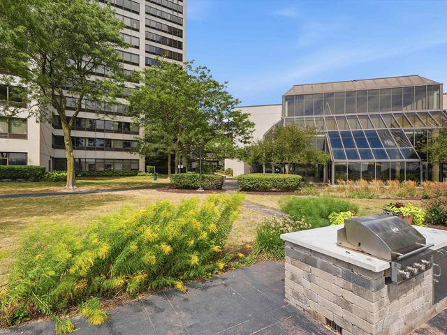 1001 Jefferson Avenue 1J, Detroit, MI 48226