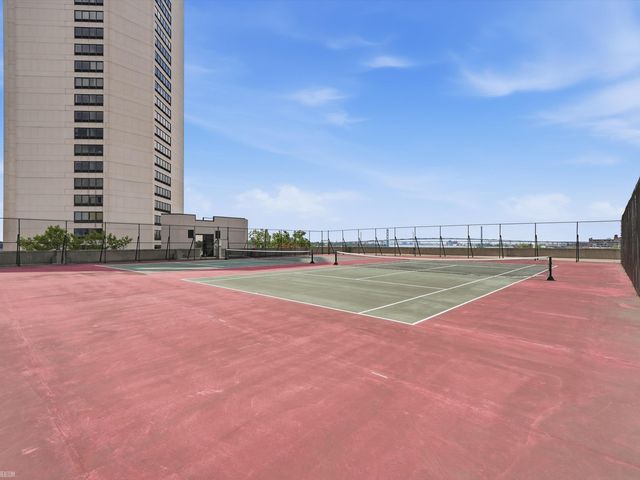 1001 Jefferson Avenue 1J, Detroit, MI 48226