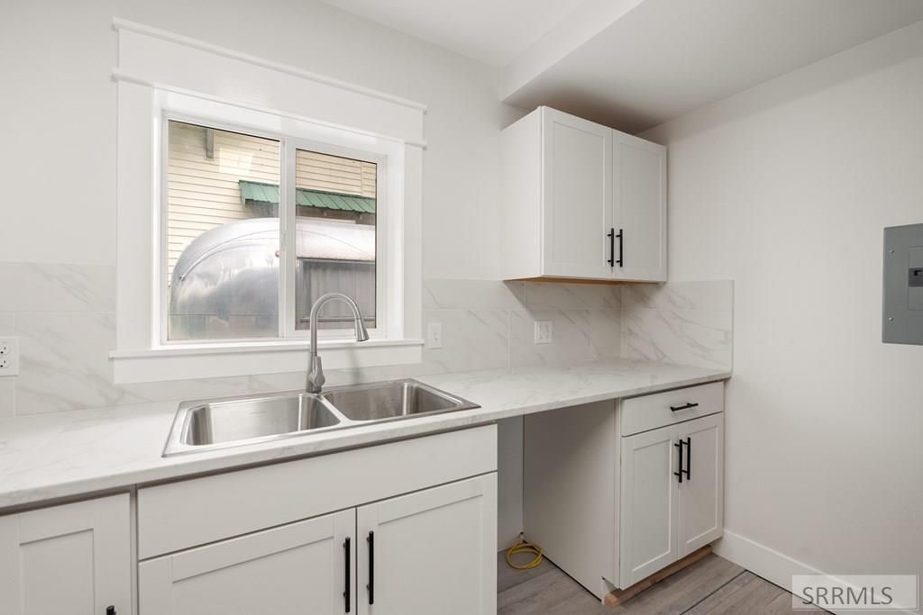 Image 12 of property listing at 225 W Kootenai Way, Rockland, ID 83271