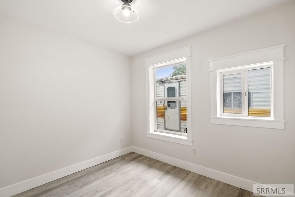 Image 14 of property listing at 225 W Kootenai Way, Rockland, ID 83271