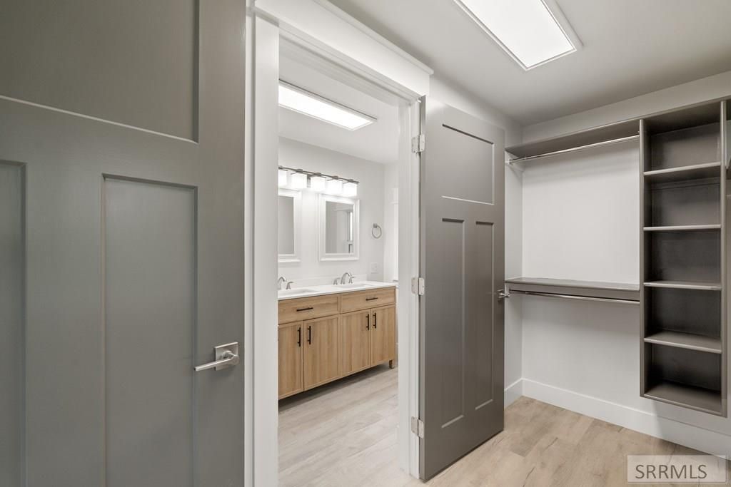 Image 16 of property listing at 225 W Kootenai Way, Rockland, ID 83271