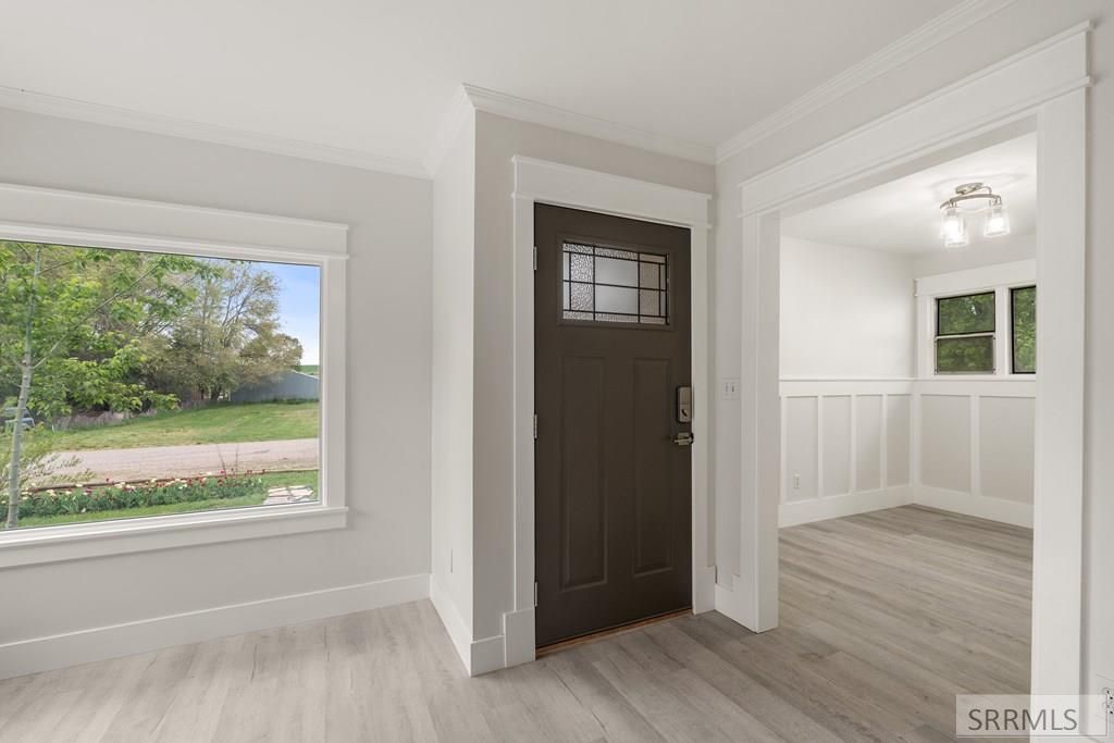 Image 3 of property listing at 225 W Kootenai Way, Rockland, ID 83271