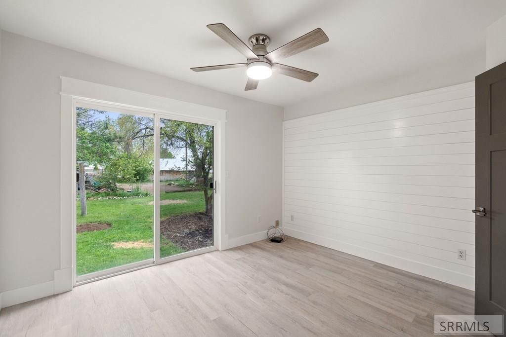 Image 7 of property listing at 225 W Kootenai Way, Rockland, ID 83271