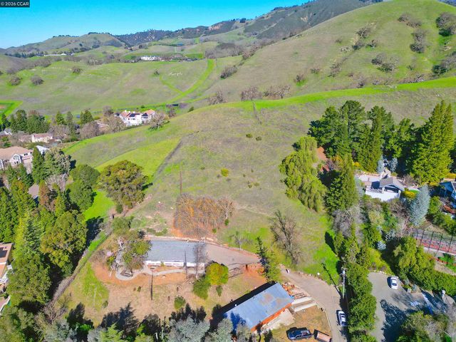 2590 Caballo Ranchero Dr, Diablo, CA 94528