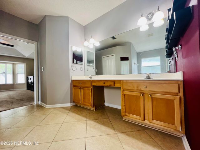 9332 BERESFORD Court, Jacksonville, FL 32244