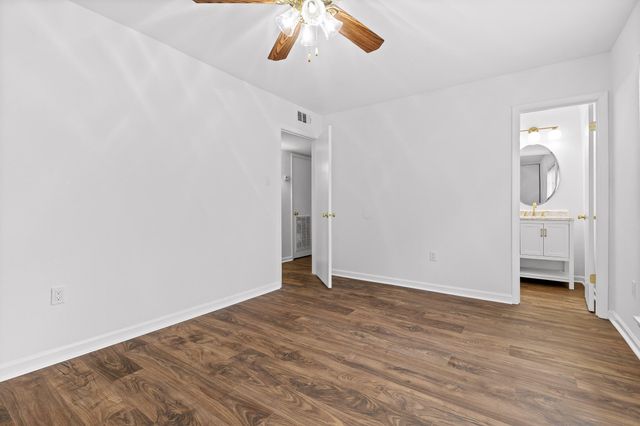900 Mountain Creek Road P235, Chattanooga, TN 37405