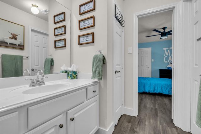 6746 Conroe Circle, Manvel, TX 77578