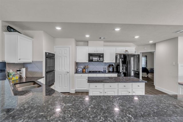 6746 Conroe Circle, Manvel, TX 77578