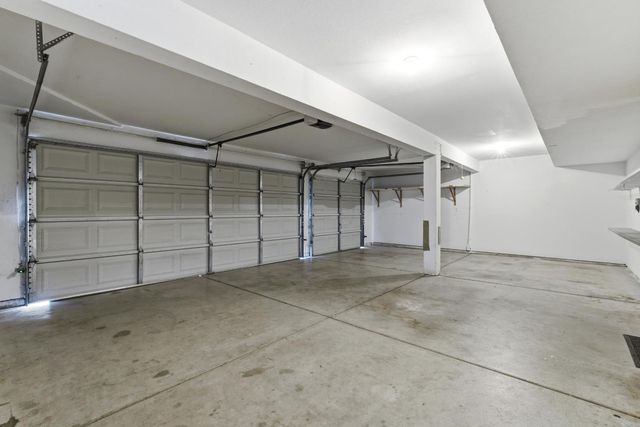 865 Mckelvy Avenue, Clovis, CA 93611