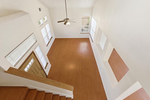 865 Mckelvy Avenue, Clovis, CA 93611