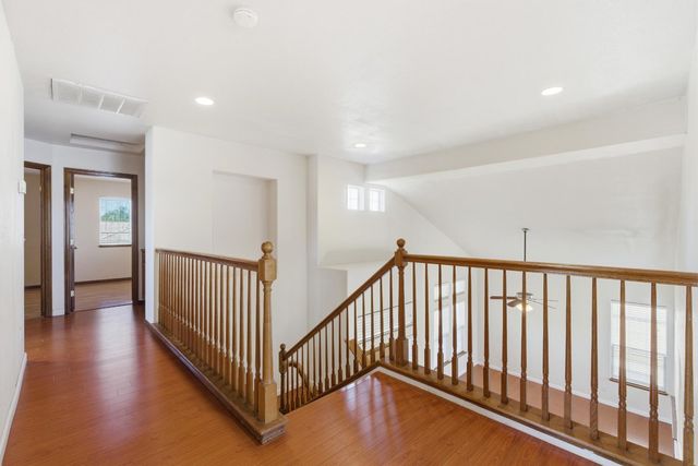 865 Mckelvy Avenue, Clovis, CA 93611