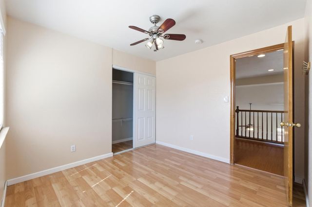 865 Mckelvy Avenue, Clovis, CA 93611