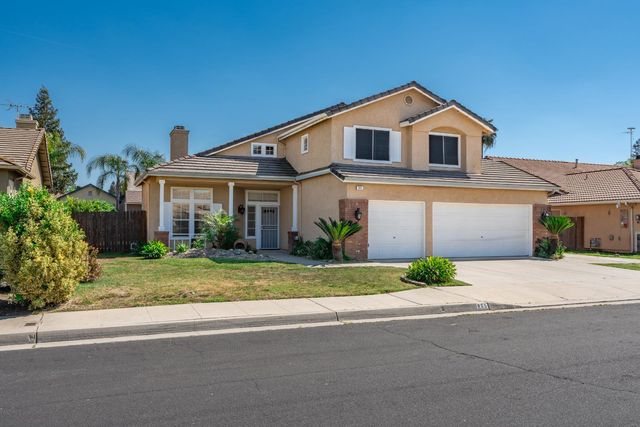 865 Mckelvy Avenue, Clovis, CA 93611