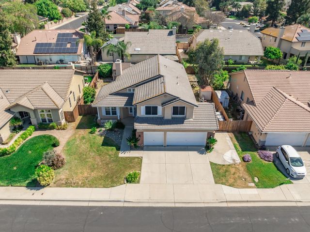 865 Mckelvy Avenue, Clovis, CA 93611