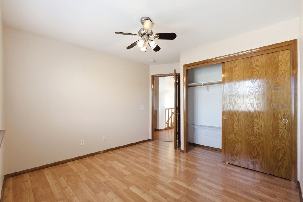 Image 39 of property listing at 865 Mckelvy Avenue, Clovis, CA 93611