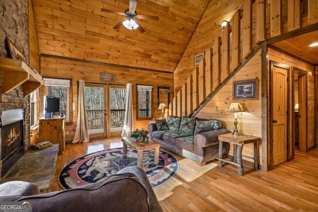 166 Dallas Lane, Blue Ridge, GA 30513