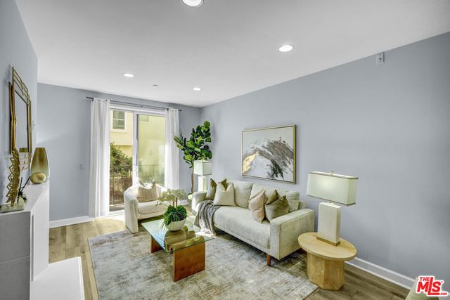 14412 Killion Street 205, Sherman Oaks, CA 91401