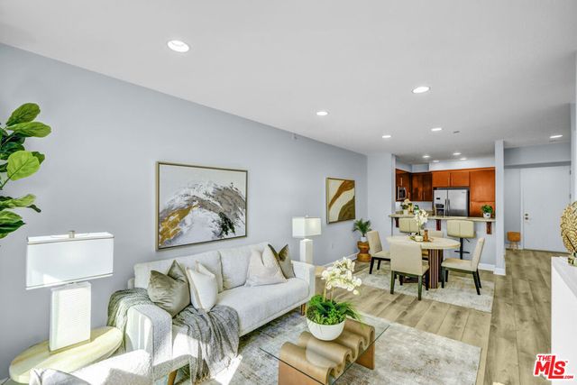 14412 Killion Street 205, Sherman Oaks, CA 91401