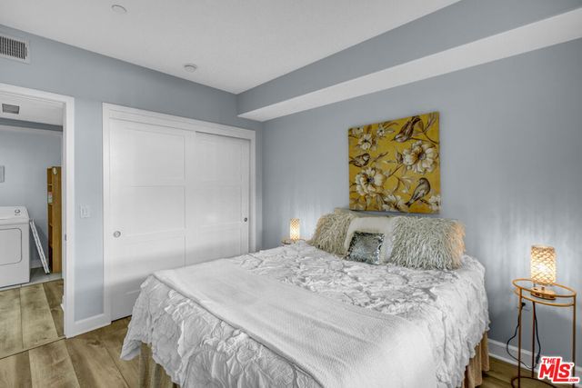 14412 Killion Street 205, Sherman Oaks, CA 91401