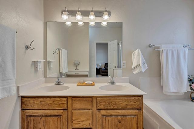 17632 Palladium Lane, Edmond, OK 73012