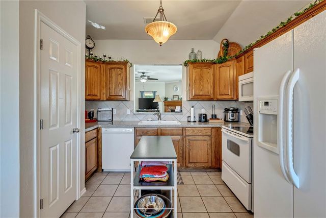 17632 Palladium Lane, Edmond, OK 73012