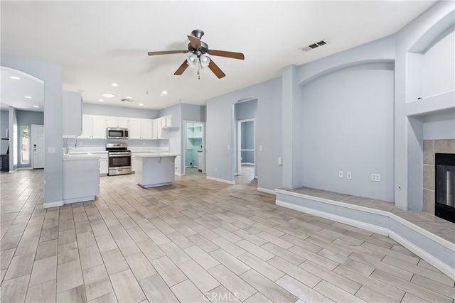 44154 Coral, Lancaster, CA 93536