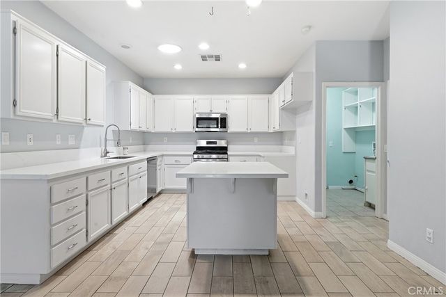 44154 Coral, Lancaster, CA 93536