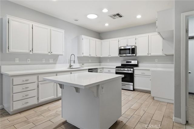 44154 Coral, Lancaster, CA 93536