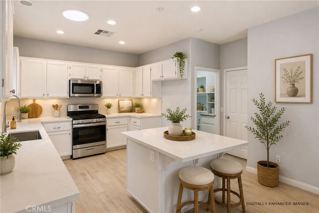 44154 Coral, Lancaster, CA 93536