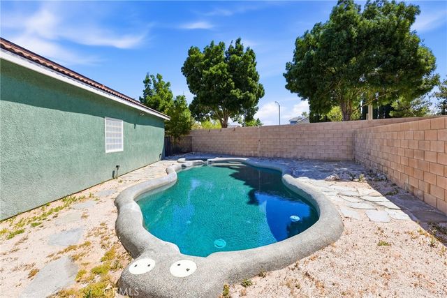 44154 Coral, Lancaster, CA 93536