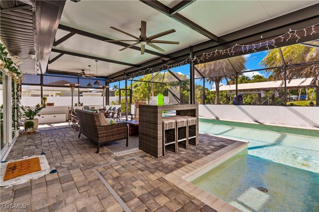 2303 Club House RD, North Fort Myers, FL 33917