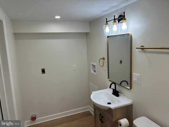 228 HAMILTON AVE, Waynesboro, PA 17268