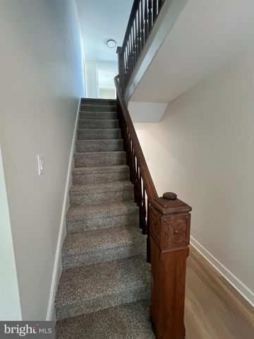 228 HAMILTON AVE, Waynesboro, PA 17268