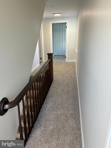 228 HAMILTON AVE, Waynesboro, PA 17268