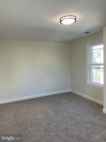 228 HAMILTON AVE, Waynesboro, PA 17268