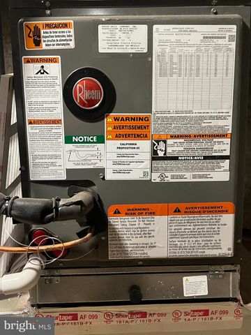 228 HAMILTON AVE, Waynesboro, PA 17268