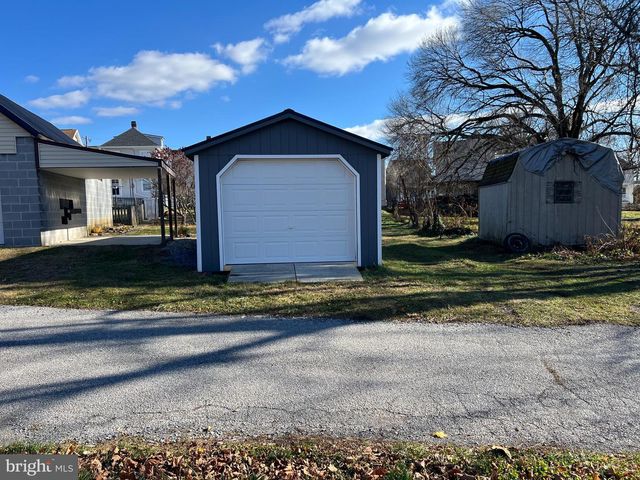 228 HAMILTON AVE, Waynesboro, PA 17268